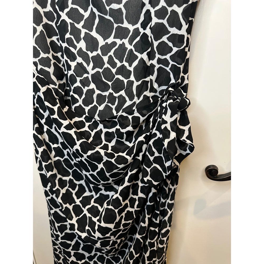 David Warren Womens Giraffe Print Ruched Midi Sheath Dress Black White 4 - Picture 2 of 8